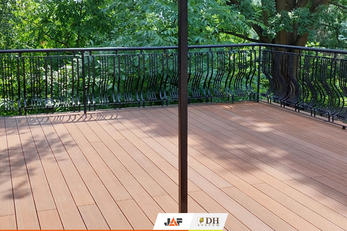 Gardin Deco Золотий Тік, Сулеювек, Польща